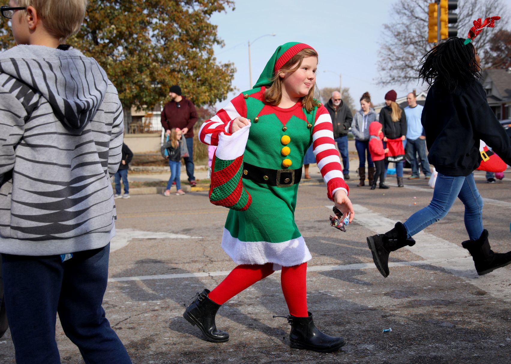 Santa's Holiday Ave. parade in Granite City